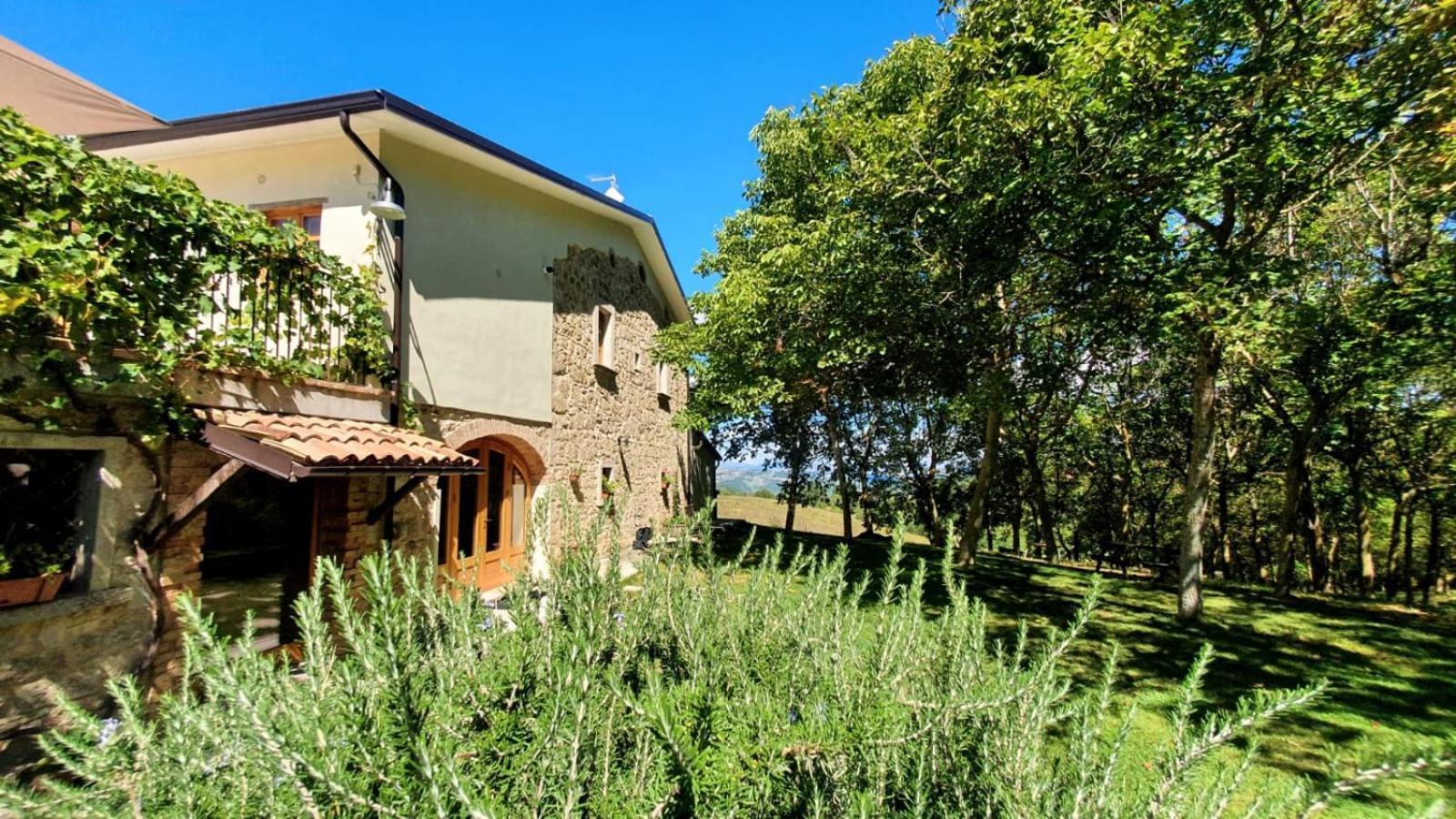 Busso Al Noceto Countryside Bed & Breakfast エクステリア 写真